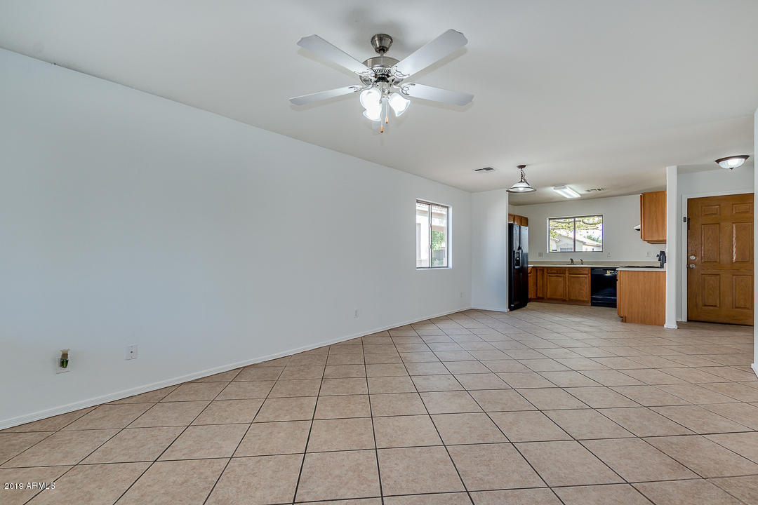 6626 West Riva Road Phoenix, AZ 85043 - Photo 7 of 34 09-Riva