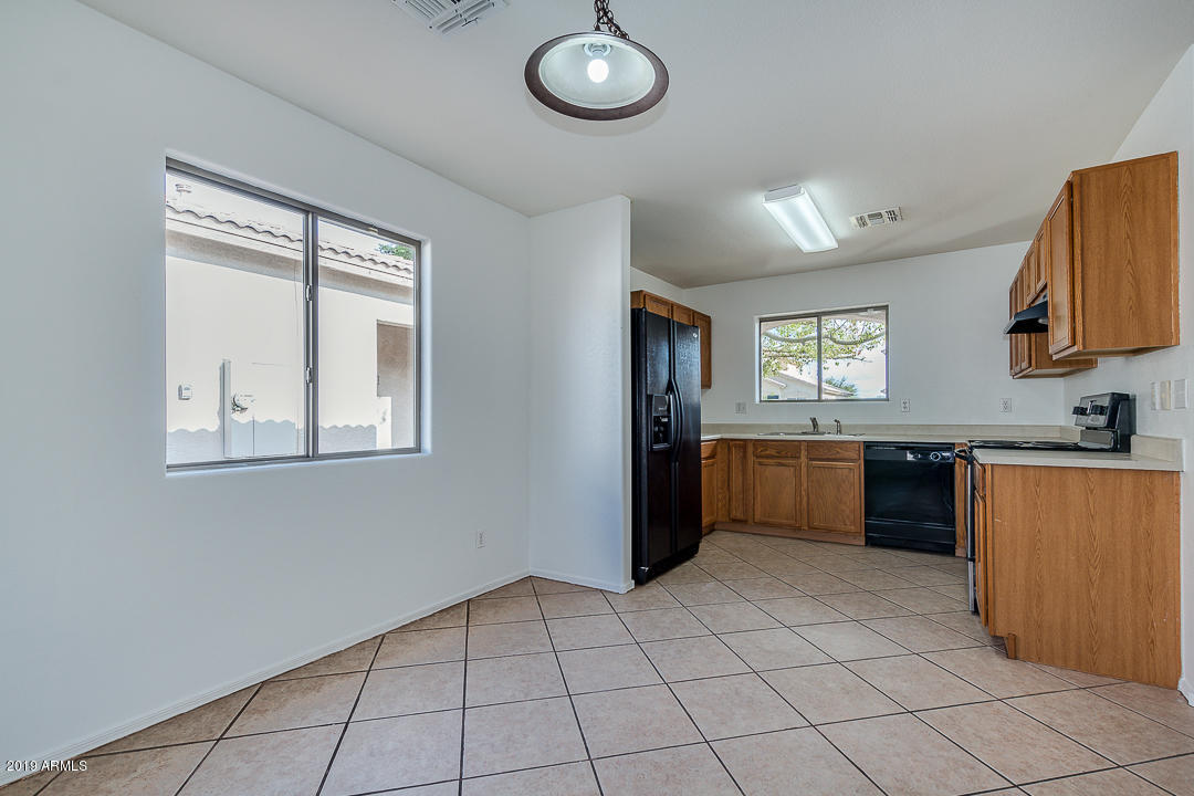 6626 West Riva Road Phoenix, AZ 85043 - Photo 8 of 34 10-Riva