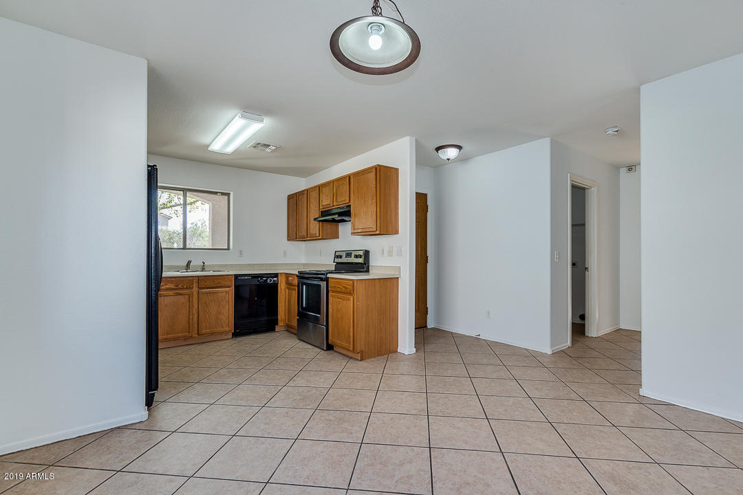 6626 West Riva Road Phoenix, AZ 85043 - Photo 9 of 34 11-Riva