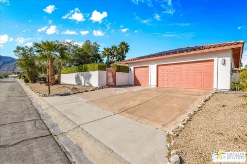 $850,000 | 2222 Wayne Road, Palm Springs, CA 92262