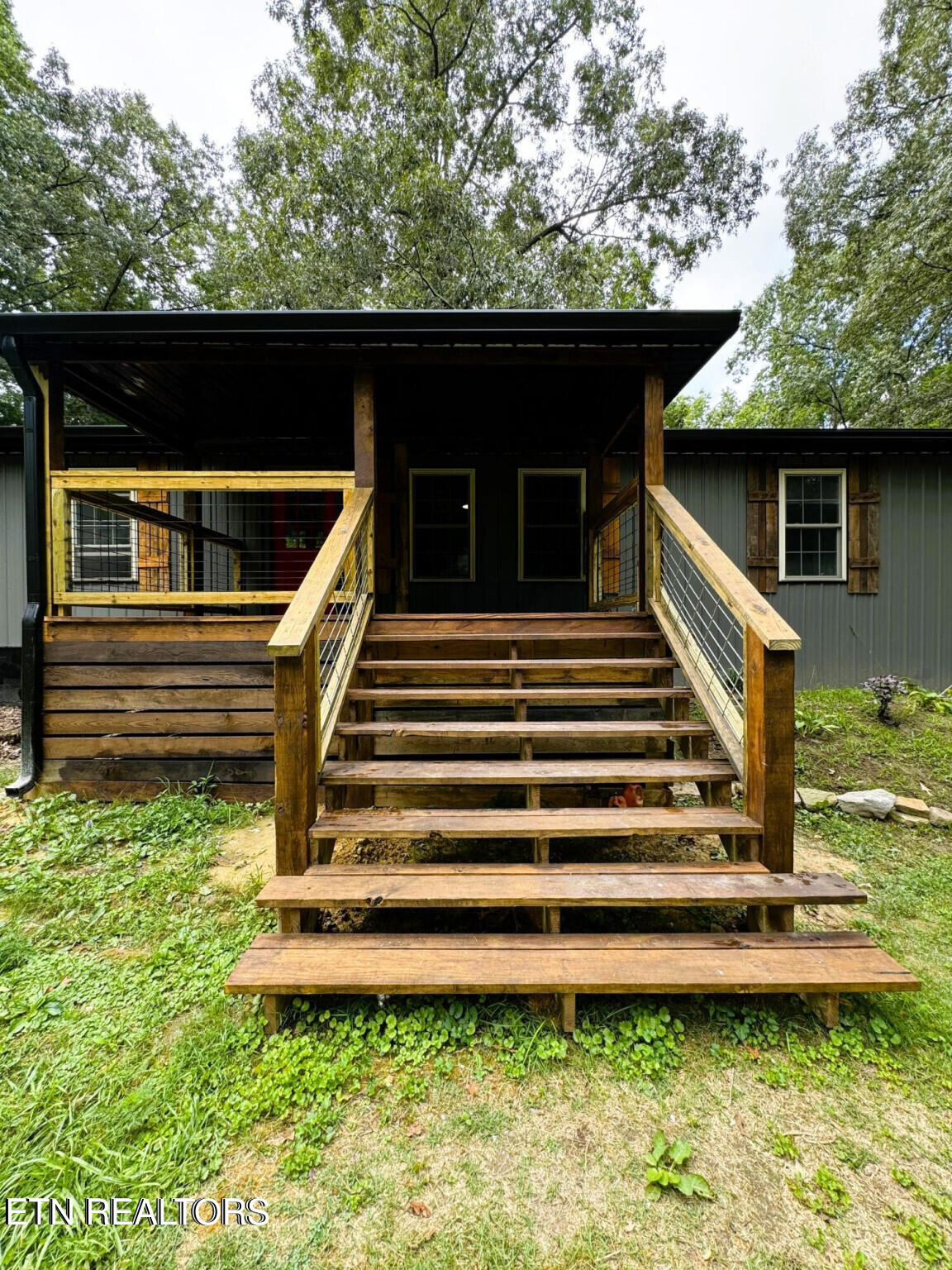 1435 Twin Bridge Road Deer Lodge, TN 37726 - Photo 2 of 29 2) 50874-67323e4320b4a