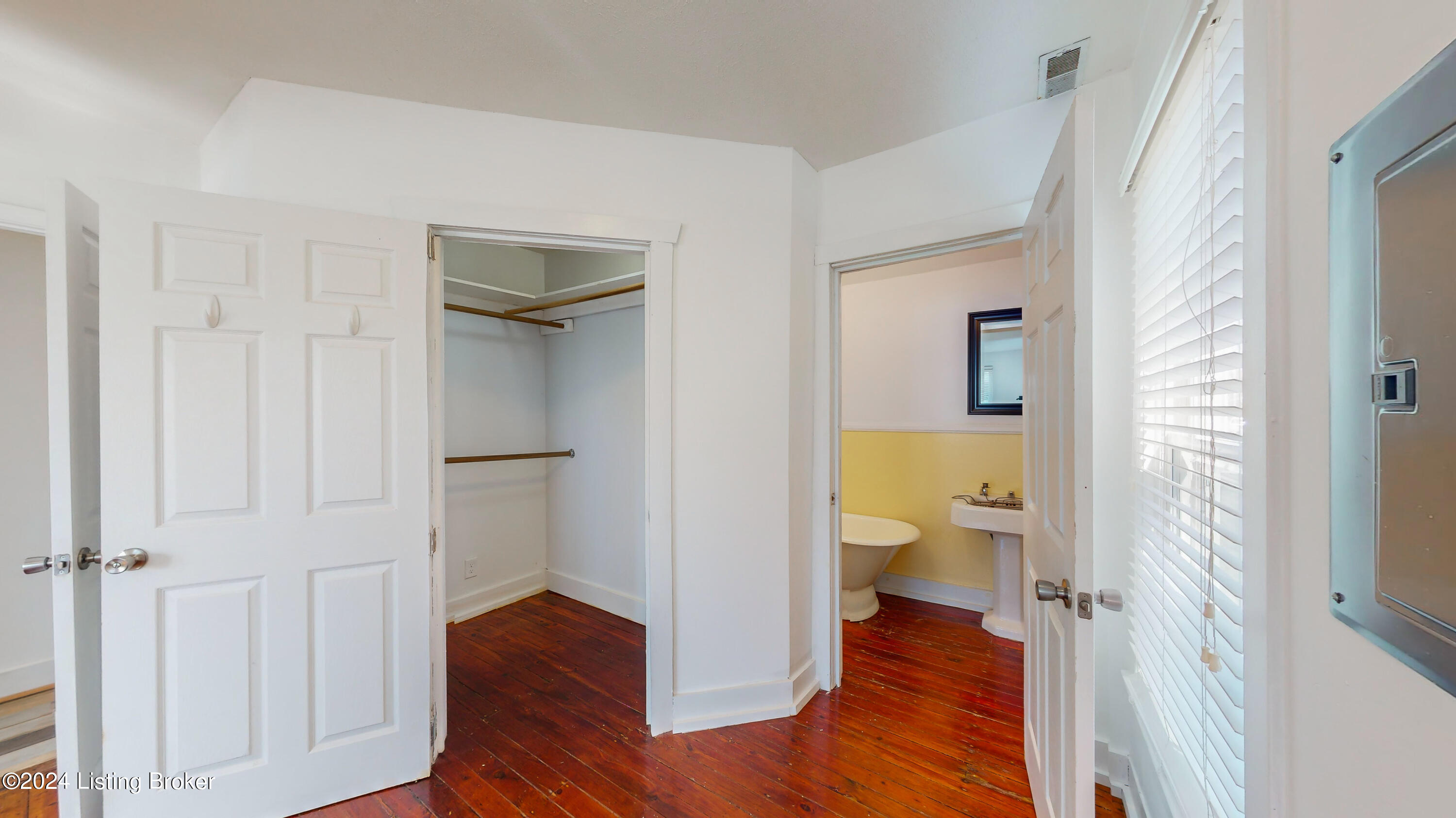 1138 Rammers Avenue Louisville, KY 40204 - Photo 23 of 43 1138-Rammers-Ave_023