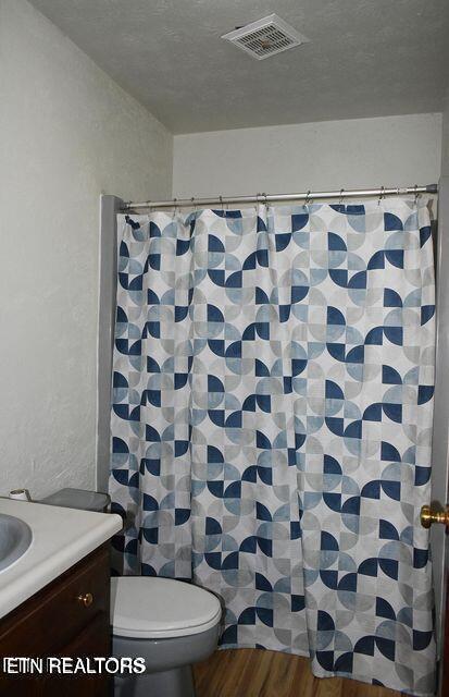 515 Englewood Road Middlesboro, KY 40965 - Photo 10 of 20 bathbas2.2026