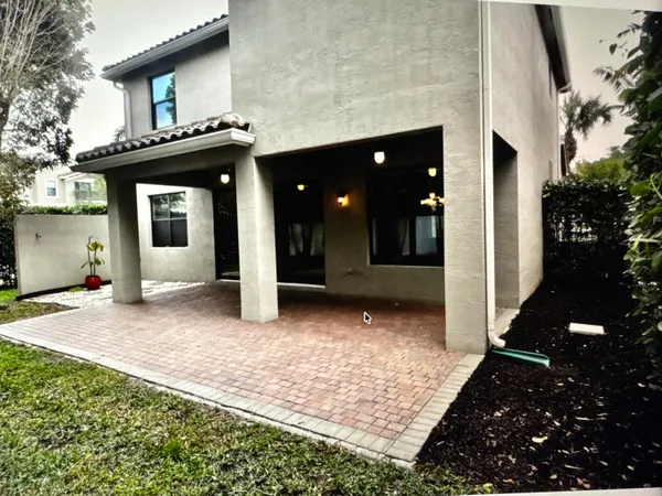 a view of entryway