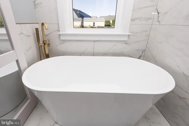 $2,995 | 5692 King Stuart Drive, Salisbury, MD 21801