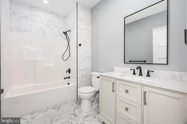 $2,995 | 5692 King Stuart Drive, Salisbury, MD 21801