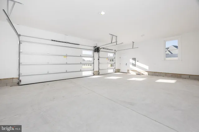 $2,995 | 5692 King Stuart Drive, Salisbury, MD 21801