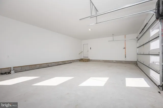 $2,995 | 5692 King Stuart Drive, Salisbury, MD 21801