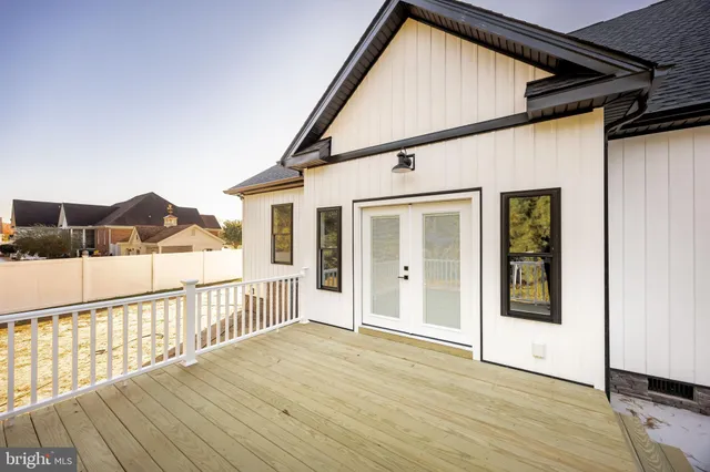 $2,995 | 5692 King Stuart Drive, Salisbury, MD 21801