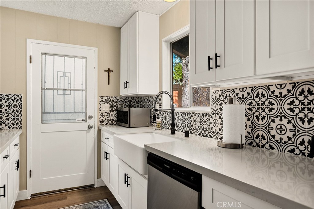 30789 All View Drive Running Springs, CA 92382 - Photo 8 of 25 a bathroom with a sink and a mirror