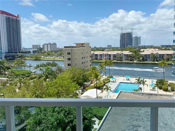 $2,900 | 3800 South Ocean Drive, Unit 611, Hollywood, FL 33019