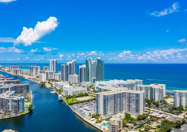 $2,900 | 3800 South Ocean Drive, Unit 611, Hollywood, FL 33019