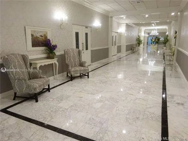 $2,900 | 3800 South Ocean Drive, Unit 611, Hollywood, FL 33019