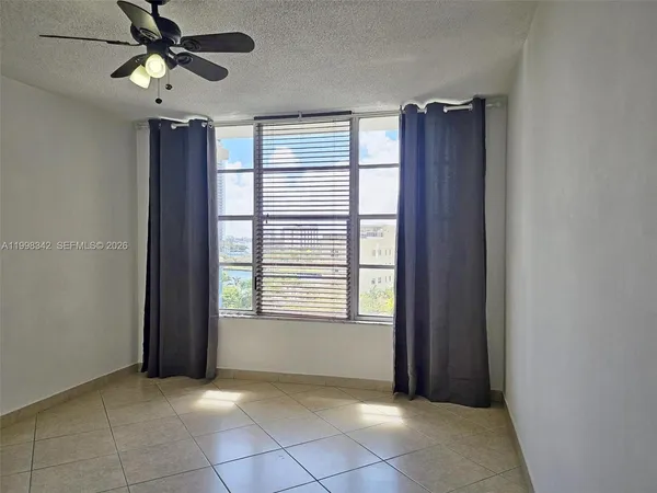$2,900 | 3800 South Ocean Drive, Unit 611, Hollywood, FL 33019