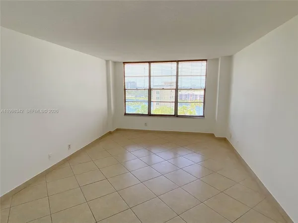 $2,900 | 3800 South Ocean Drive, Unit 611, Hollywood, FL 33019