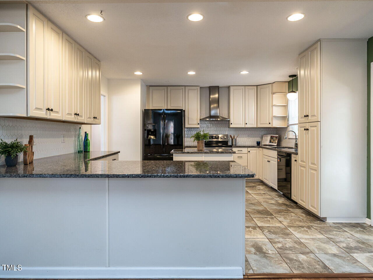306 Southeast Maynard Road Cary, NC 27511 - Photo 11 of 33 011-1280x960-kitchen