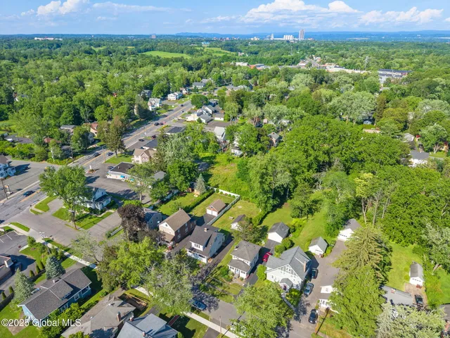 $339,900 | 10 Lincoln Avenue, Bethlehem, NY 12054