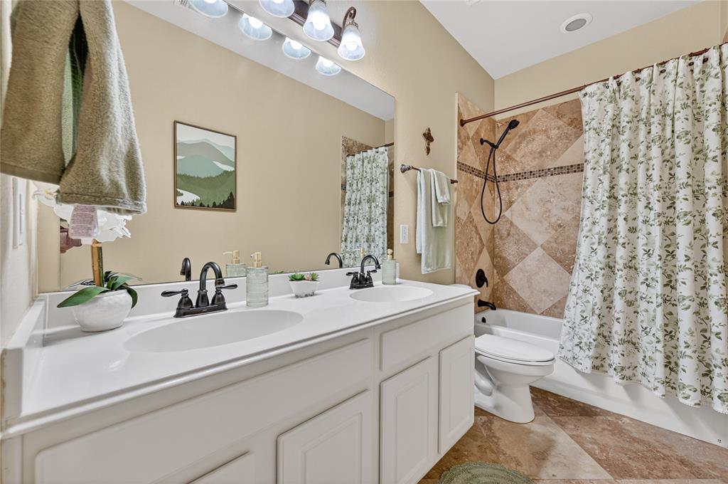 1404 Spring Ridge Lane Flower Mound, TX 75028 - Photo 24 of 36