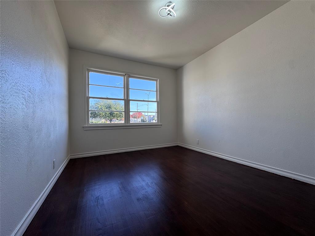 2845 Ruidosa Avenue Dallas, TX 75228 - Photo 7 of 14