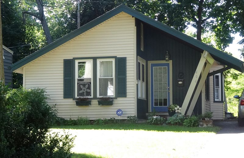 404 Almay Road Greece, NY 14616 - Photo 1 of 1