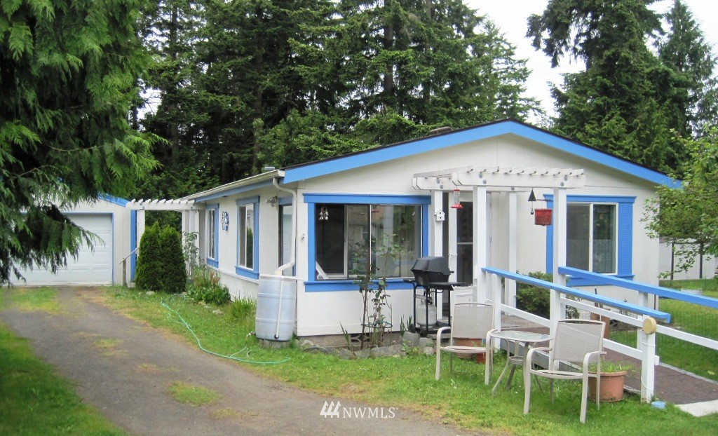 323 Port Hadlock Heights Road Port Hadlock, WA 98339 - Photo 2 of 15