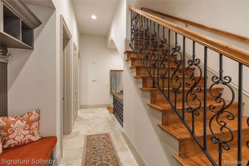984 Lake Shore Road Grosse Pointe Shores, MI 48236 - Photo 25 of 43
