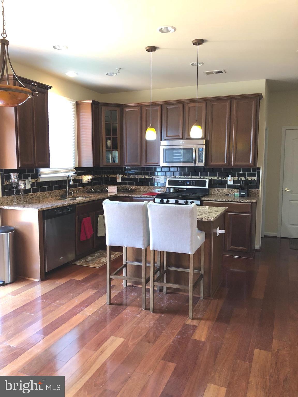 6904 Wade Avenue Clinton, MD 20735 - Photo 15 of 23 Kitchen