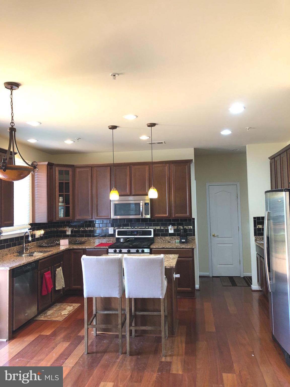 6904 Wade Avenue Clinton, MD 20735 - Photo 17 of 23 Kitchen