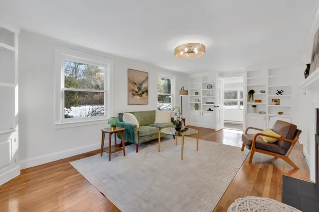 $499,999 | 36 Silver Street, South Hadley, MA 01075