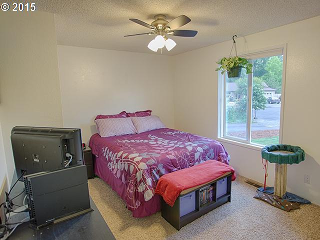 19340 Southwest Murphy Street Aloha, OR 97078 - Photo 11 of 16 Gallery Image 11