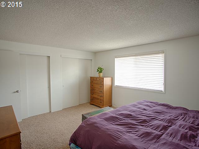 19340 Southwest Murphy Street Aloha, OR 97078 - Photo 10 of 16 Gallery Image 10