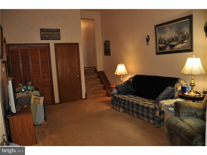 632 Schwab Road Hatfield, PA 19440 - Photo 18 of 25 Living Room
