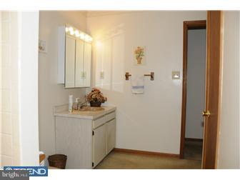 632 Schwab Road Hatfield, PA 19440 - Photo 20 of 25 Bathroom