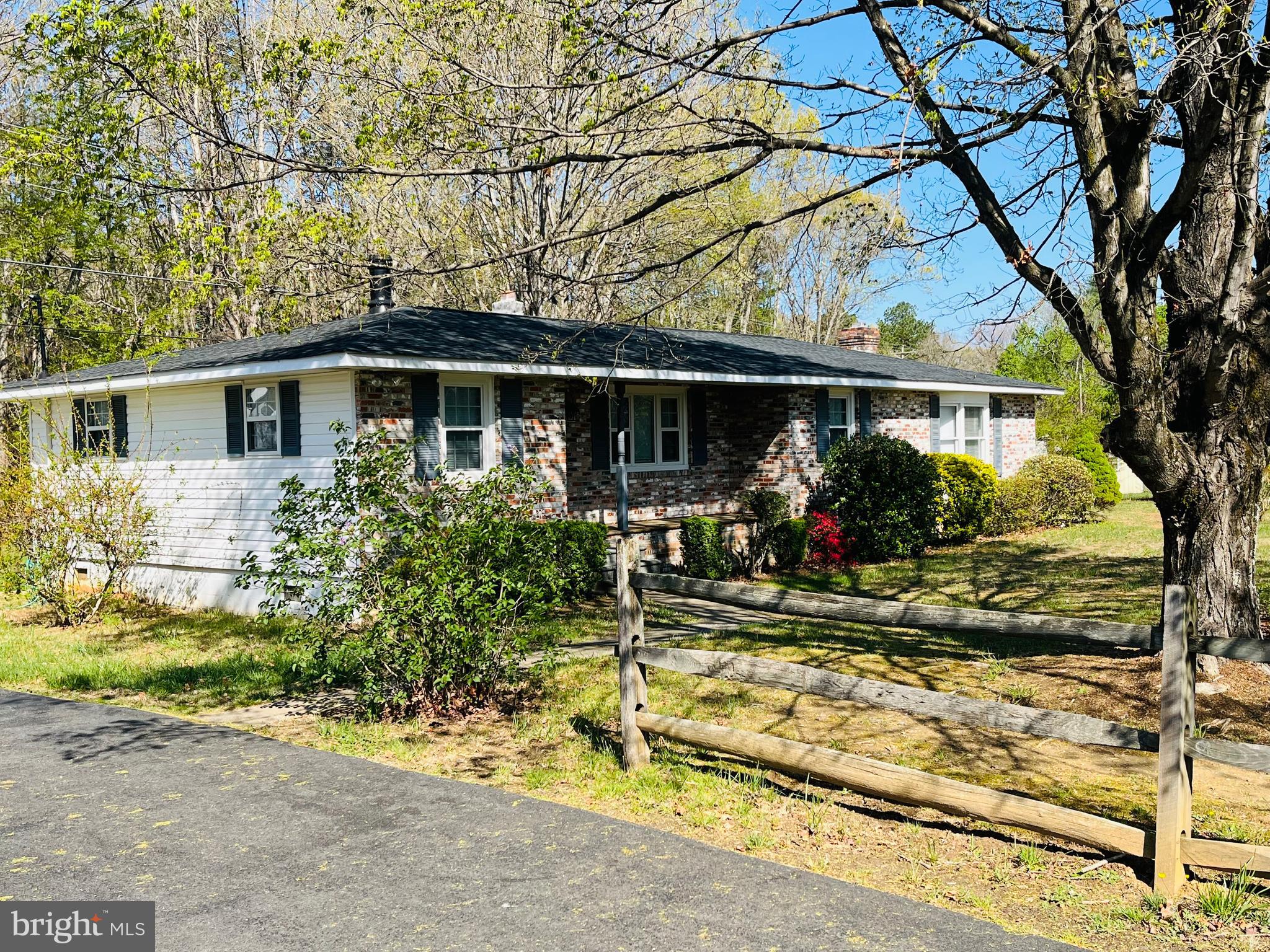 9806 Brock Road Spotsylvania, VA 22553 - Photo 1 of 15 Exterior