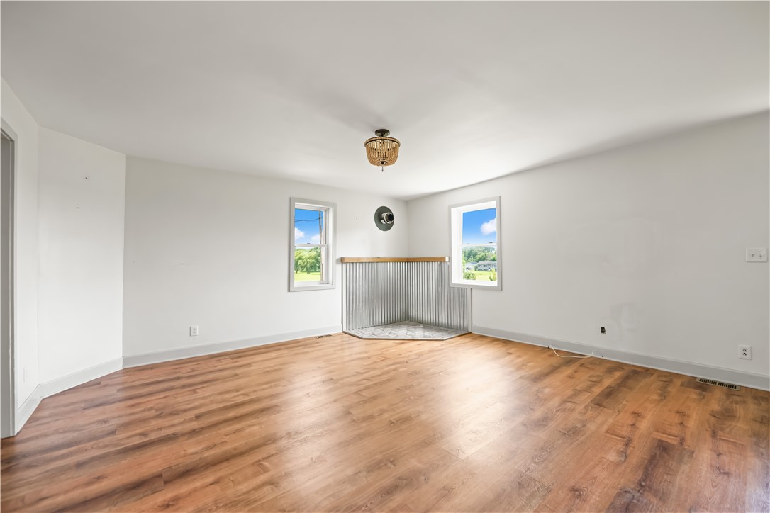6941 Warboys Road Byron, NY 14422 - Photo 9 of 36