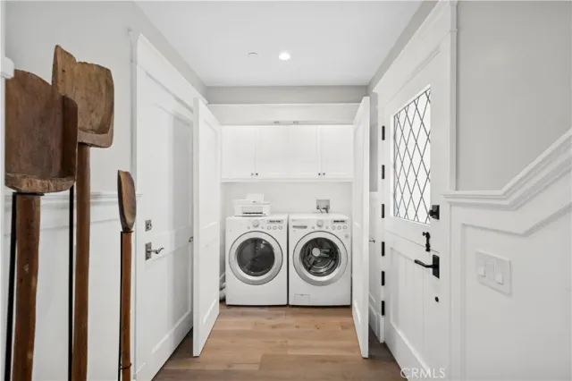 $3,295,000 | 718 Poinsettia Avenue, Corona del Mar, CA 92625