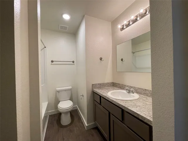 $1,650 | 21155 Gosling Road, Unit 49C, Spring, TX 77388