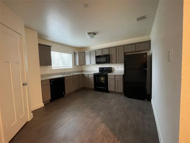 $1,650 | 21155 Gosling Road, Unit 49C, Spring, TX 77388