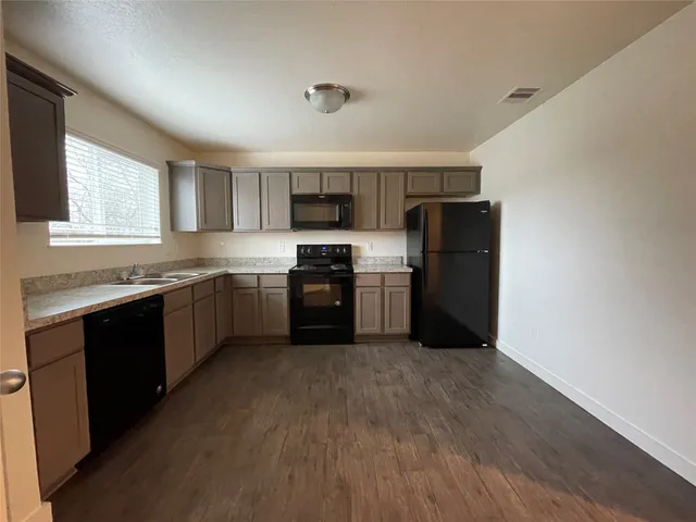 $1,650 | 21155 Gosling Road, Unit 49C, Spring, TX 77388
