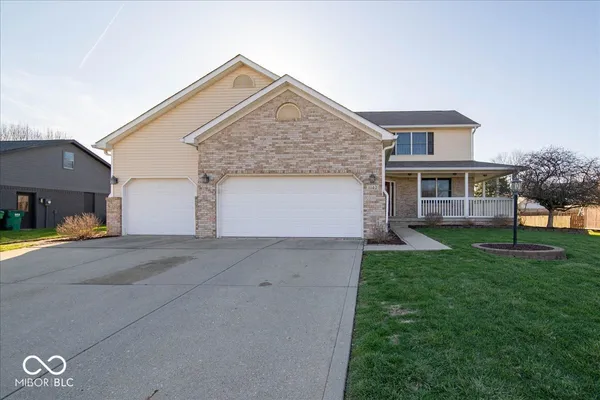 $475,000 | 1142 Brookside Drive, Lebanon, IN 46052