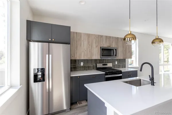 $3,500 | 1592 Ames Street, Lakewood, CO 80214