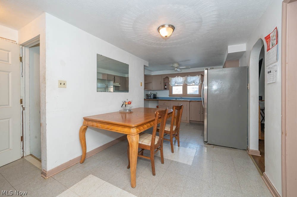 1135 Cunningham Road Salem, OH 44460 - Photo 29 of 35 Apartment Kitchen