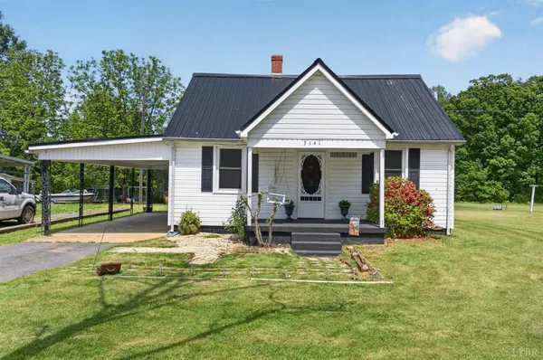 $219,000 | 3141 Grit Road, Hurt, VA 24563