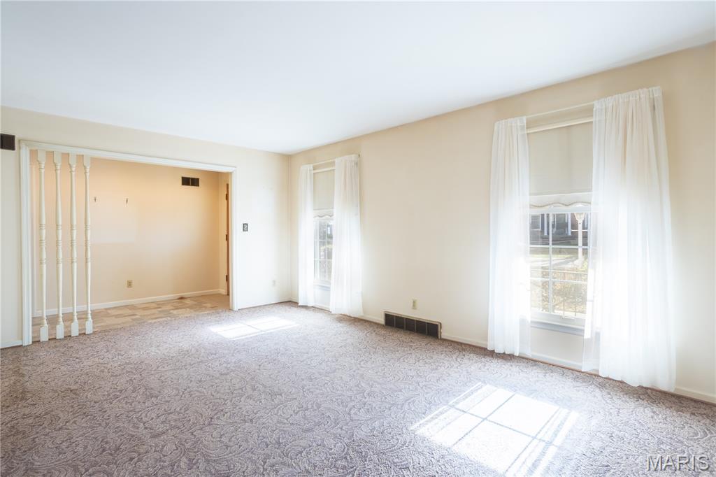 709 Rolfe Drive St. Louis, MO 63122 - Photo 7 of 33 Gallery Image 7