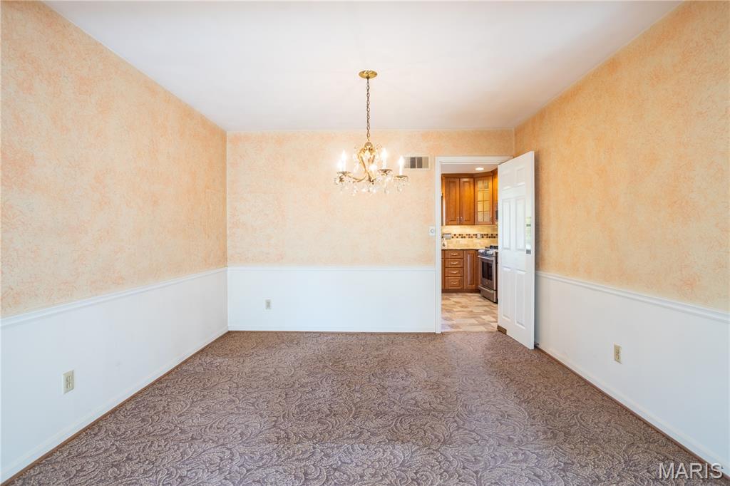 709 Rolfe Drive St. Louis, MO 63122 - Photo 9 of 33 Gallery Image 9