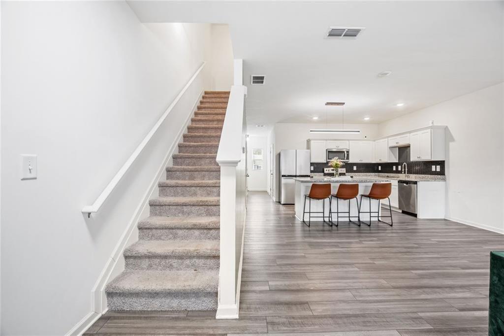 2684 Toucan Way Atlanta, GA 30331 - Photo 4 of 17