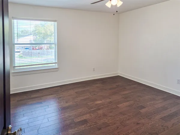 $425,000 | 253 County Road 840, Angleton, TX 77515