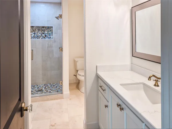 $425,000 | 253 County Road 840, Angleton, TX 77515