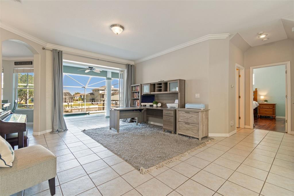 703 Bunker View Drive Apollo Beach, FL 33572 - Photo 9 of 49 a living room with furniture and view of living room