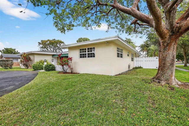$739,900 | 280 Southwest 63rd Avenue, Plantation, FL 33317